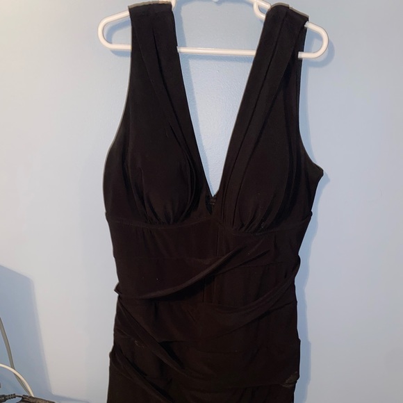 Windsor Dress - Picture 1 of 2